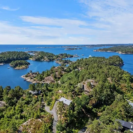 Architect-designed By The Sea In Akvag Ferienhaus Risør