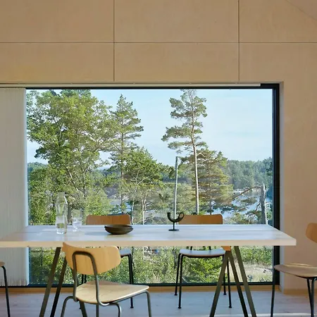 Architect-designed By The Sea In Akvag *